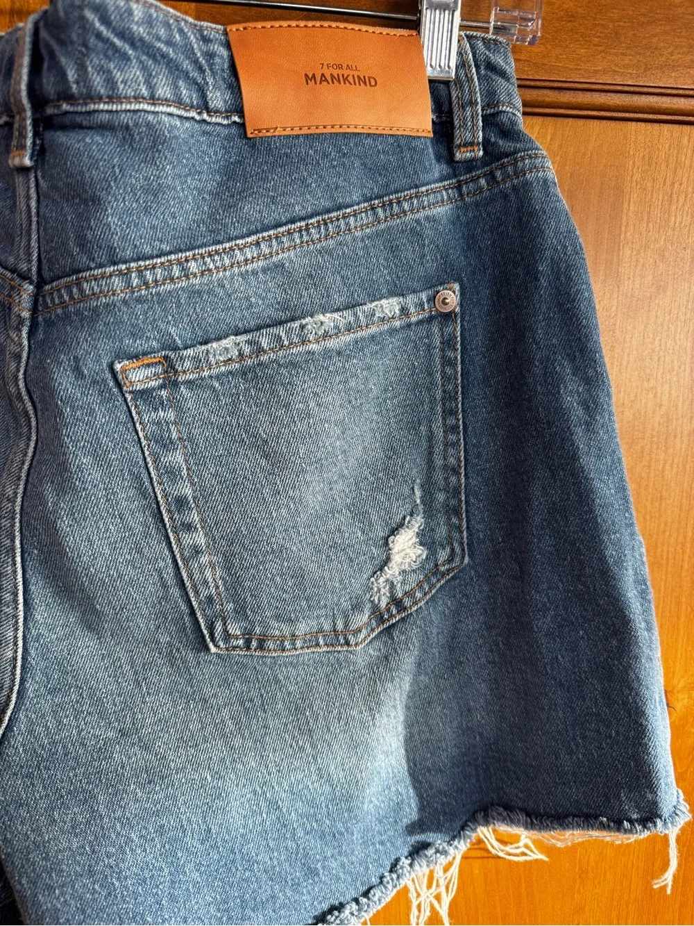 7 For All Mankind Monroe Long Shorts in Weekend Wash